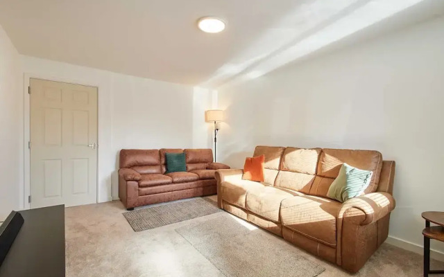 Host Stay Aronora Guest House