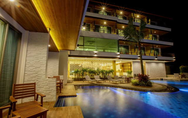 Aqua Resort Phuket - Near Beach and Chalong Pier