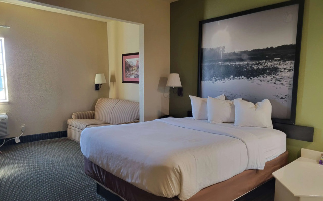Super 8 By Wyndham Troy
