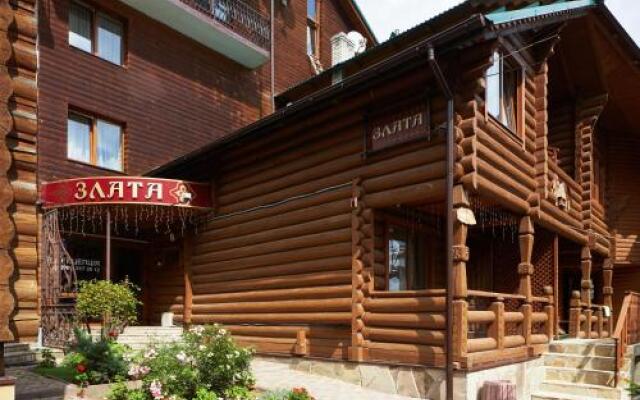 Гостиница Zlata вид на фасад