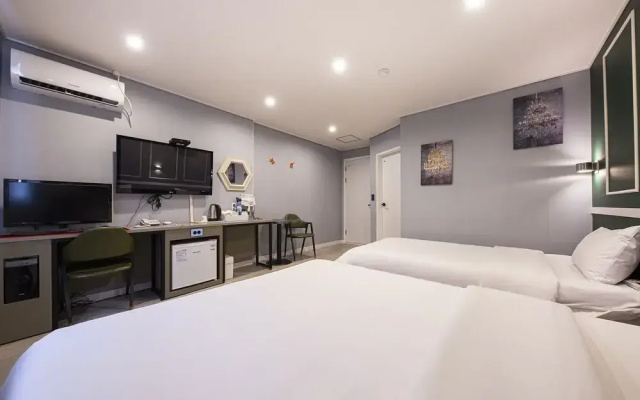 Wonju Hotel V