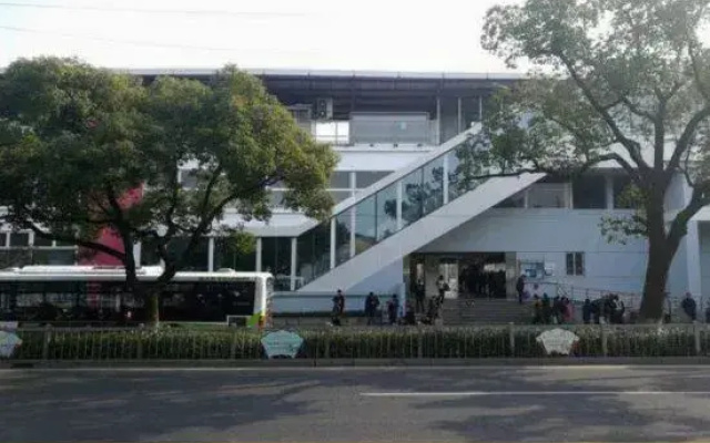 8 Days Hotel (Minhang Jiaotong University Branch)