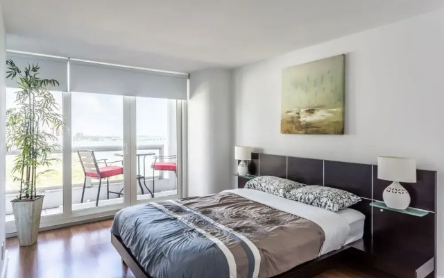 2 Bedroom Pearl in Downtown Miami