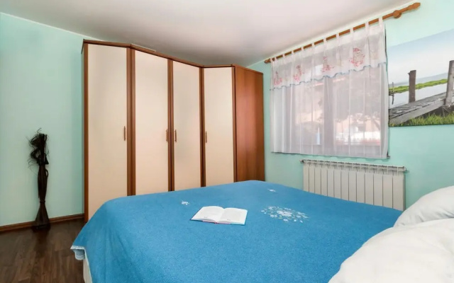 Beautiful Home in Pula With Wifi and 2 Bedrooms