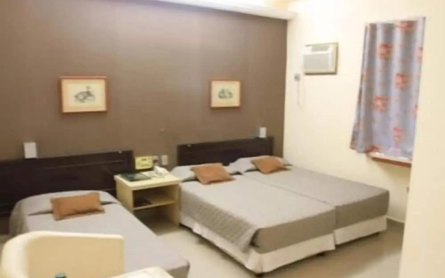 Casa Amarela Executive Hotel