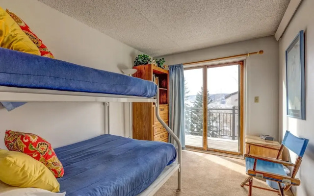 Ski Trail Apartment 2320 by RedAwning