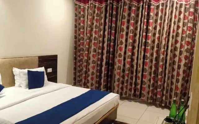 Hotel President Chintpurni