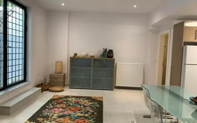 Anna's House