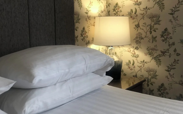 Helmsman Guesthouse