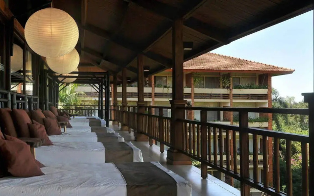 Raíces Esturión Hotel & Raíces Amambai Lodges