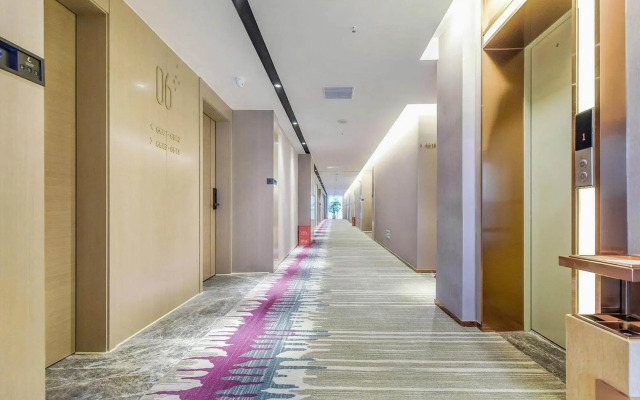Lavande Hotels（Bishan Subway Station  Yuquan Lake Park Branch）