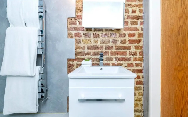 1BR Stylish Apartment in Earls Court!
