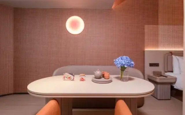 Orange Hotel (Huzhou Dongwu Intime City)