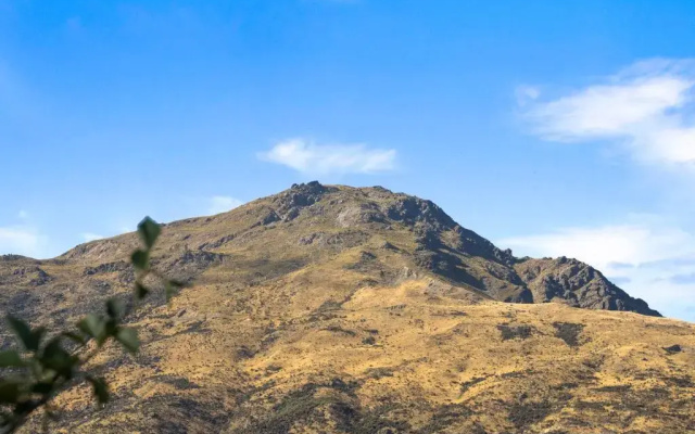 Wanderlust - Queenstown Holiday Home