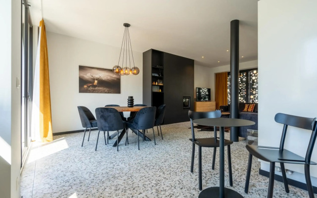 La Maison Noire