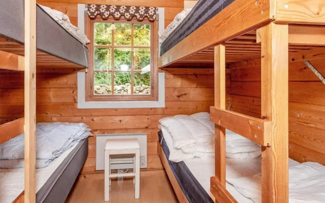 6 Person Holiday Home in Roslev