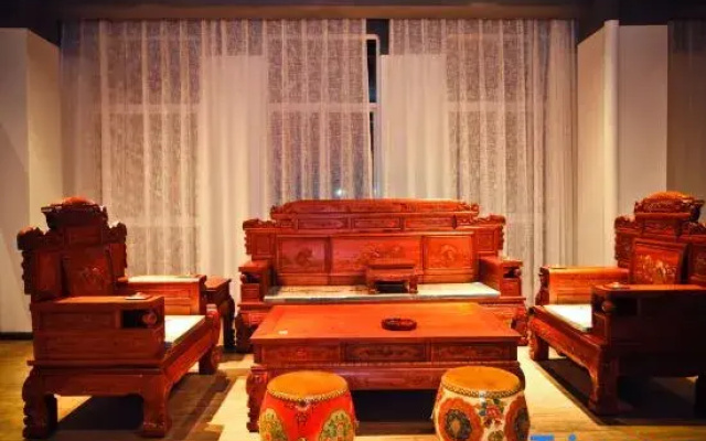Relais Holiday Hotel Mohan Port