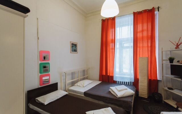 Отель Guest House Pathos On Kremlevskaya Москва вид на фасад