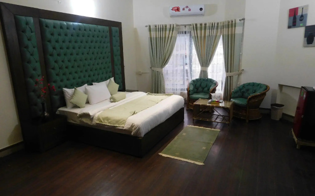 Casa Blanca Executive