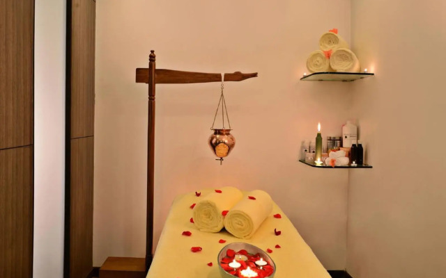 Leisure Inn Grand Chanakya