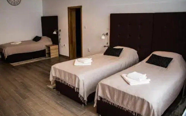 Rooms Rebolj