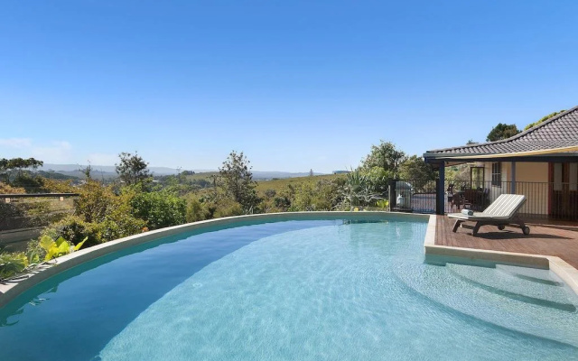 Hacienda Holiday House