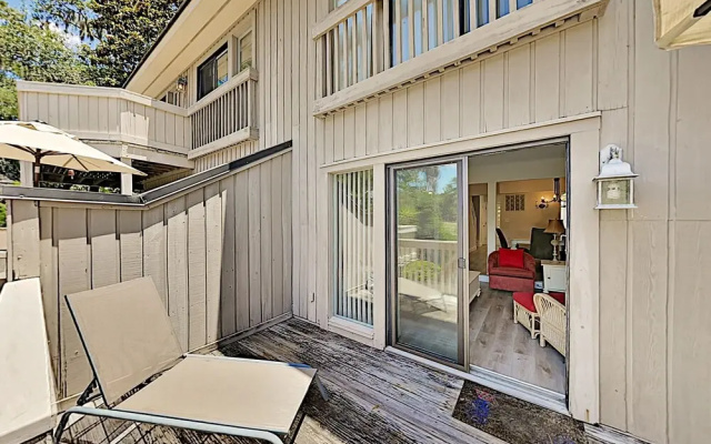 140beach 2 Bedroom Condo