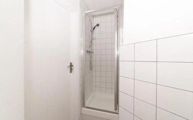 Diana Hotel Near Wembley Self Serviced Apartments