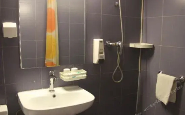 Bestay Hotel Express Urumqi East Nanhu Road