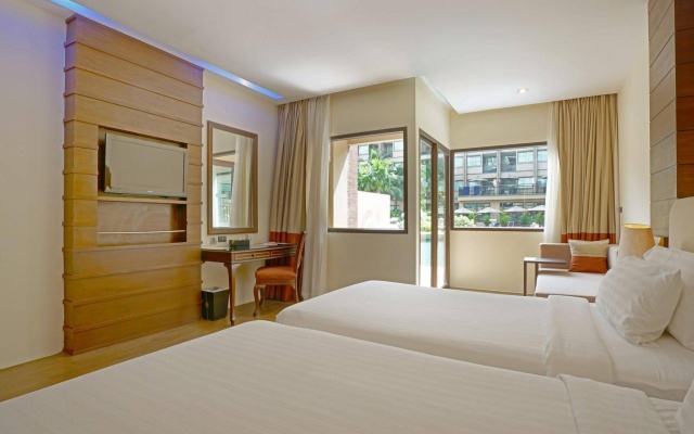 Novotel Phuket Vintage Park Resort