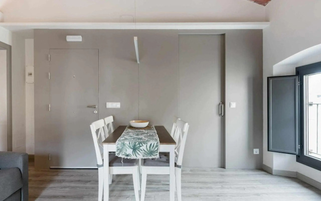 Revitalized Downtown Apartment in Historical Building
