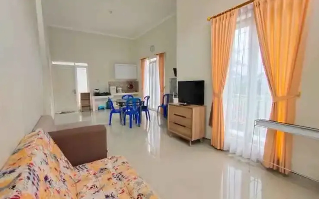 Villa Emerald H1 by N2K