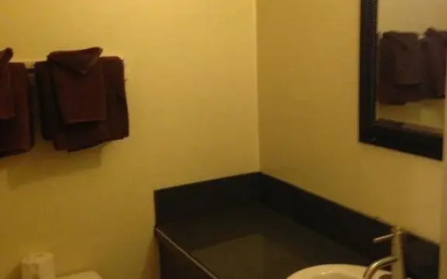 Manhattan Inn Hotel