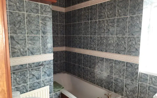 Self Contained Apartment in Winterton Hall