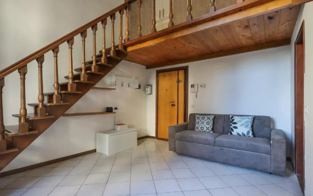 Santa Maria Novella Bright and Modern Apartment