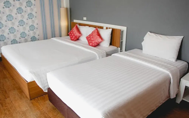 Sea Breeze Jomtien Residence