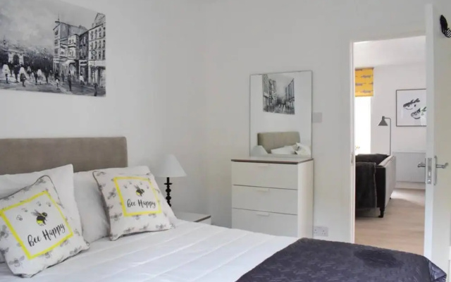 2 Bedroom Flat in Central Dublin Sleeps 4