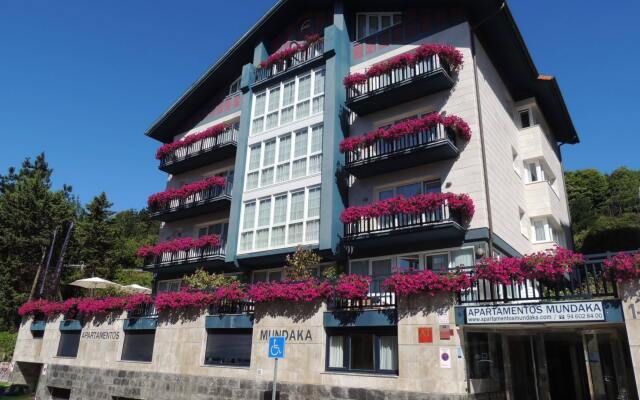 Отель Apartamentos Mundaka вид на фасад