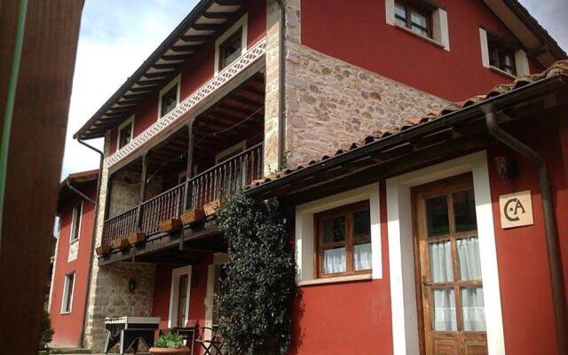Отель Casa Del Tesoro Кангас-де-Онис вид на фасад