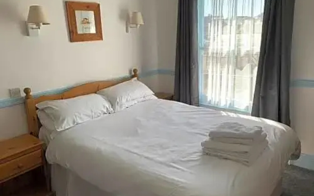 St Tudwals Inn
