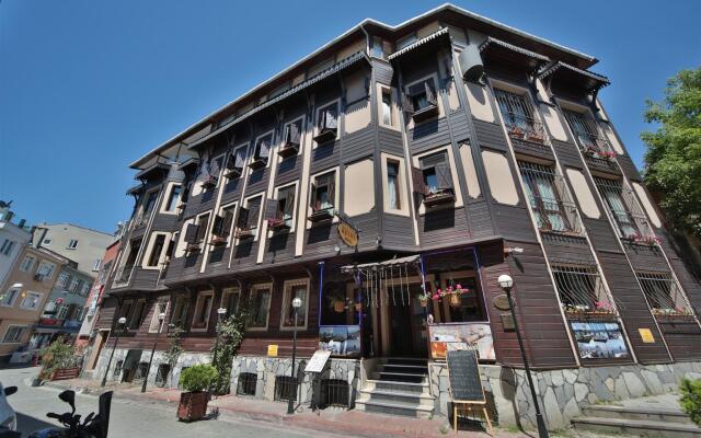 Artefes Hotel Турция, Стамбул - 9 отзывов об отеле, цены и фото номеров - забронировать отель Artefes Hotel онлайн вид на фасад