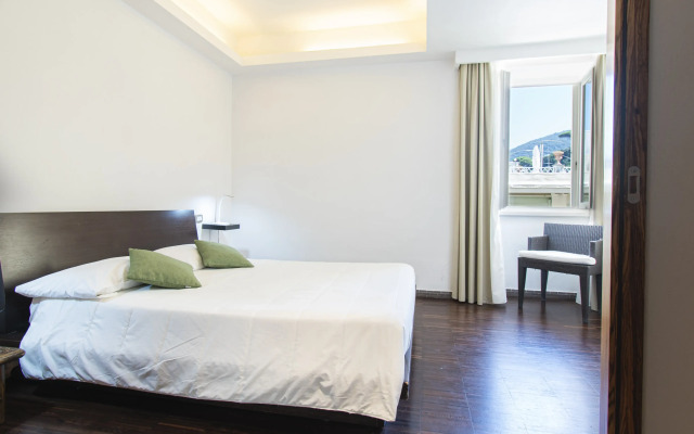 Marina 10 boutique&design hotel