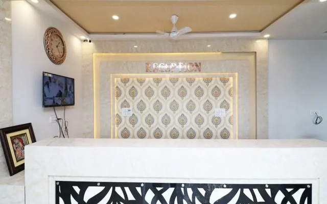 Oyo 19610 Hotel Nutan Krishna