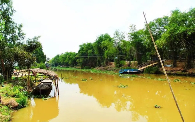 Hai Lua Homestay (Lotus Lake Homestay)
