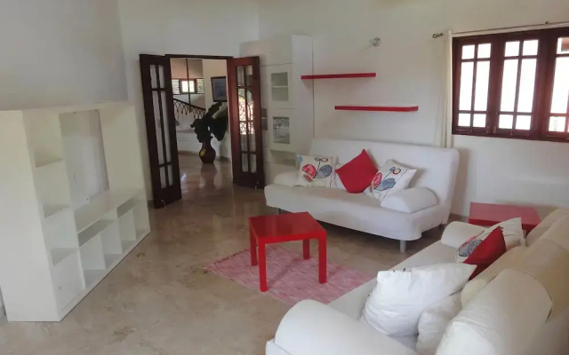 4BR Villa Las Piñas CasadeCampo by ASVR