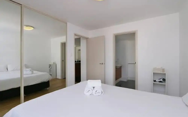 Convenient 3 Bedroom Apartment Close to Casino and CBD