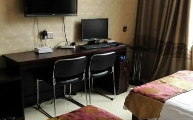 Yufu Business Hotel