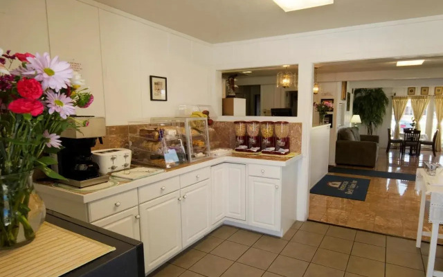 Americas Best Value Inn Salina