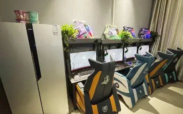 Mujian E-sports Hotel (Zhoukou Hotel)