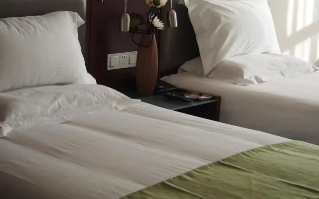 He Yin Hotel